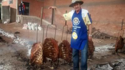 Aproximadamente 900 convites comercializados na Costelada do Trabalhador do Rotary Clube de LS